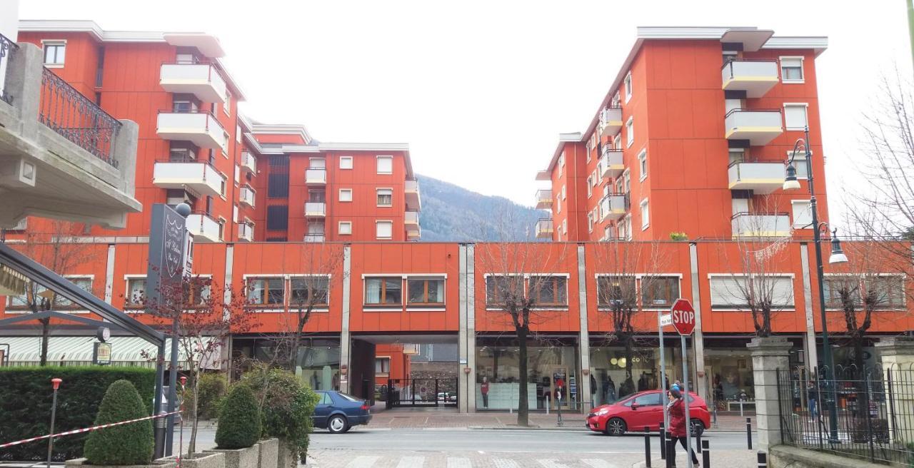 Lucini Ai Portici Apartment Tirano Exterior foto